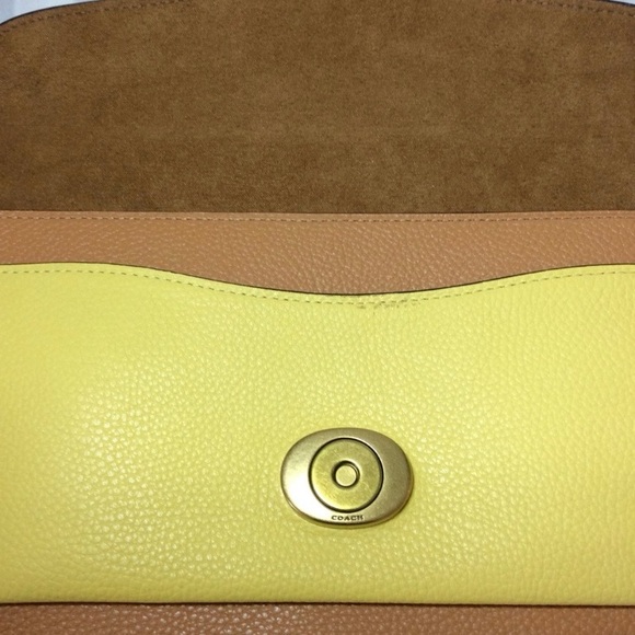 Authentic NWT Coach Tabby 26 Shoulder Bag Crossbody Colorblock Natural Yellow - Picture 16 of 17